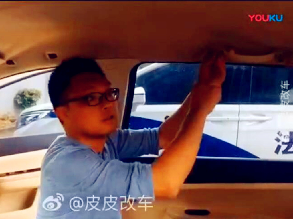 老款标致307午夜成人免费看顶棚布脱落翻新